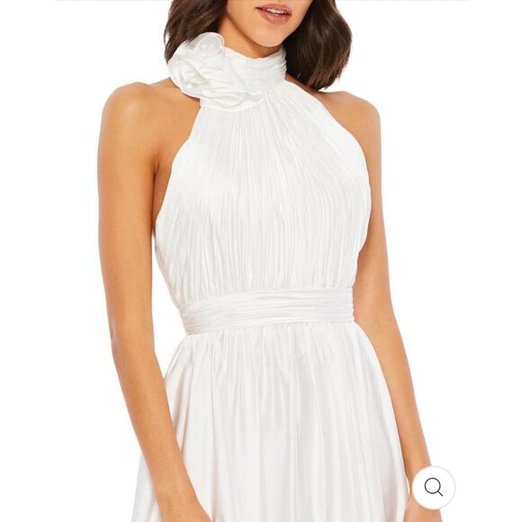 New Mac Duggal Rosette Halter Neck Chiffon Evening Gown In White Satin Sz 8 $398 - Picture 3 of 7